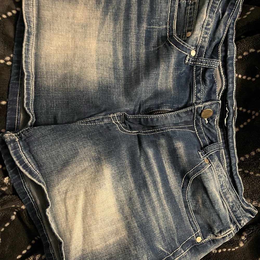 Stylish Indigo Women's Jean Shorts